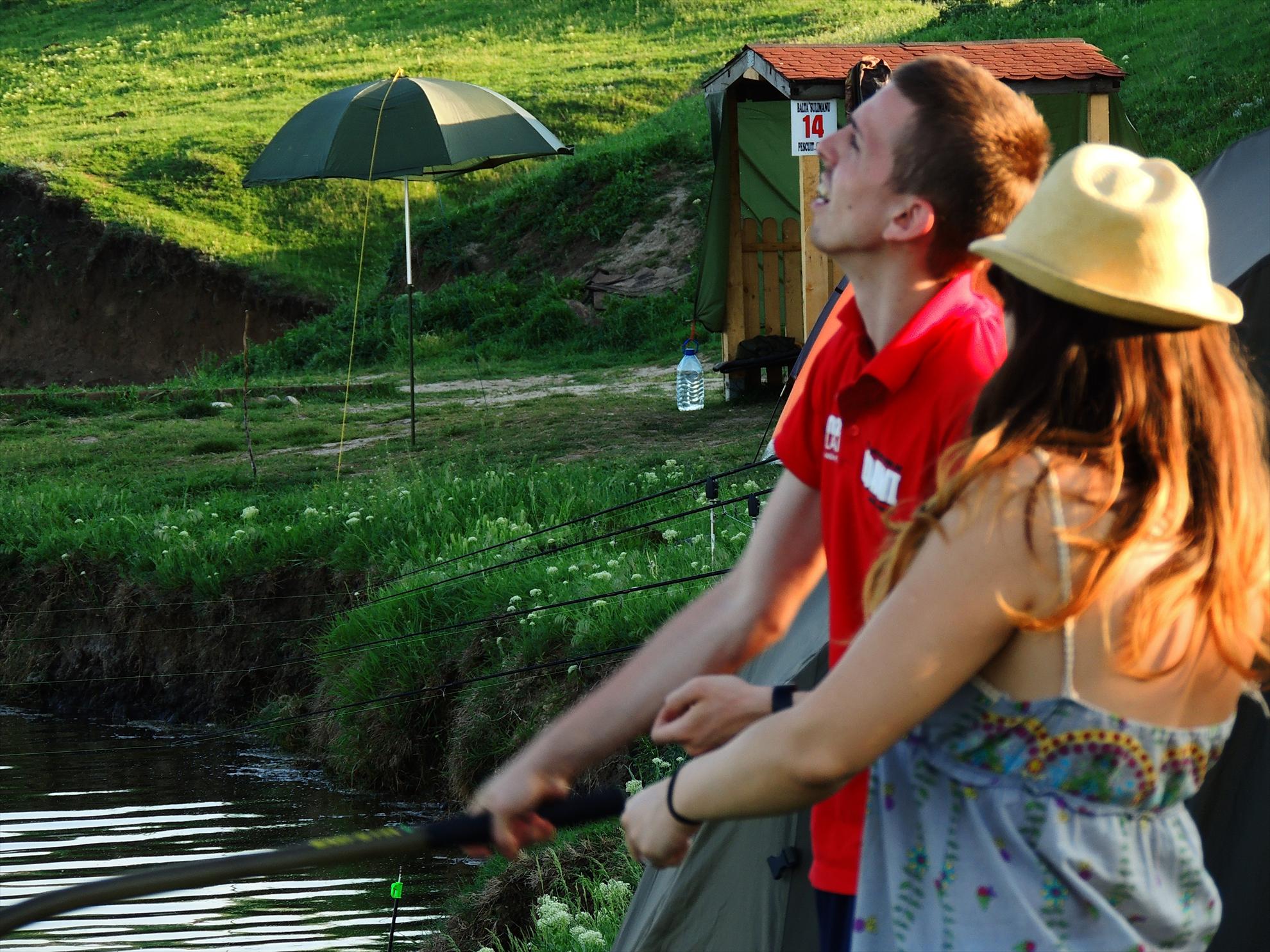 Sulimanu 1 - 3 mai. - E clar, Miere dadea avioane